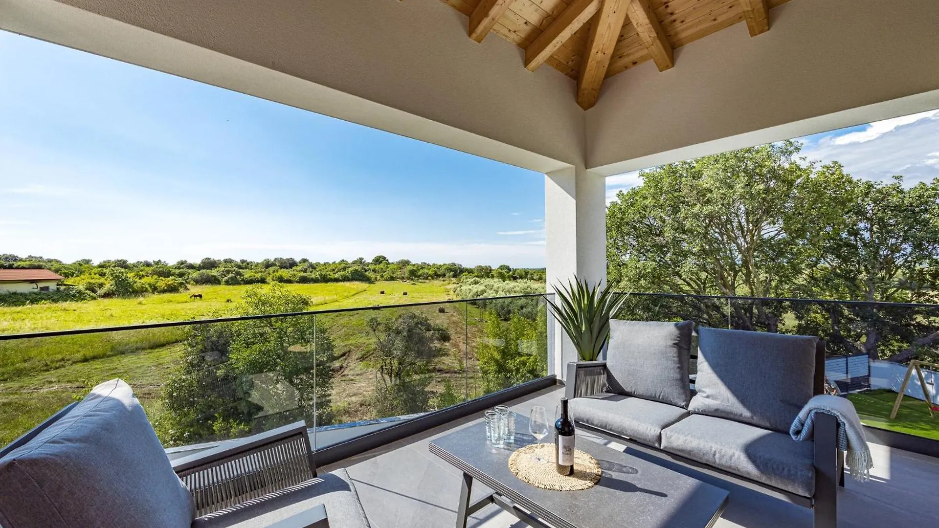 Polaris & Antares Villas 0*, Pula Croatia