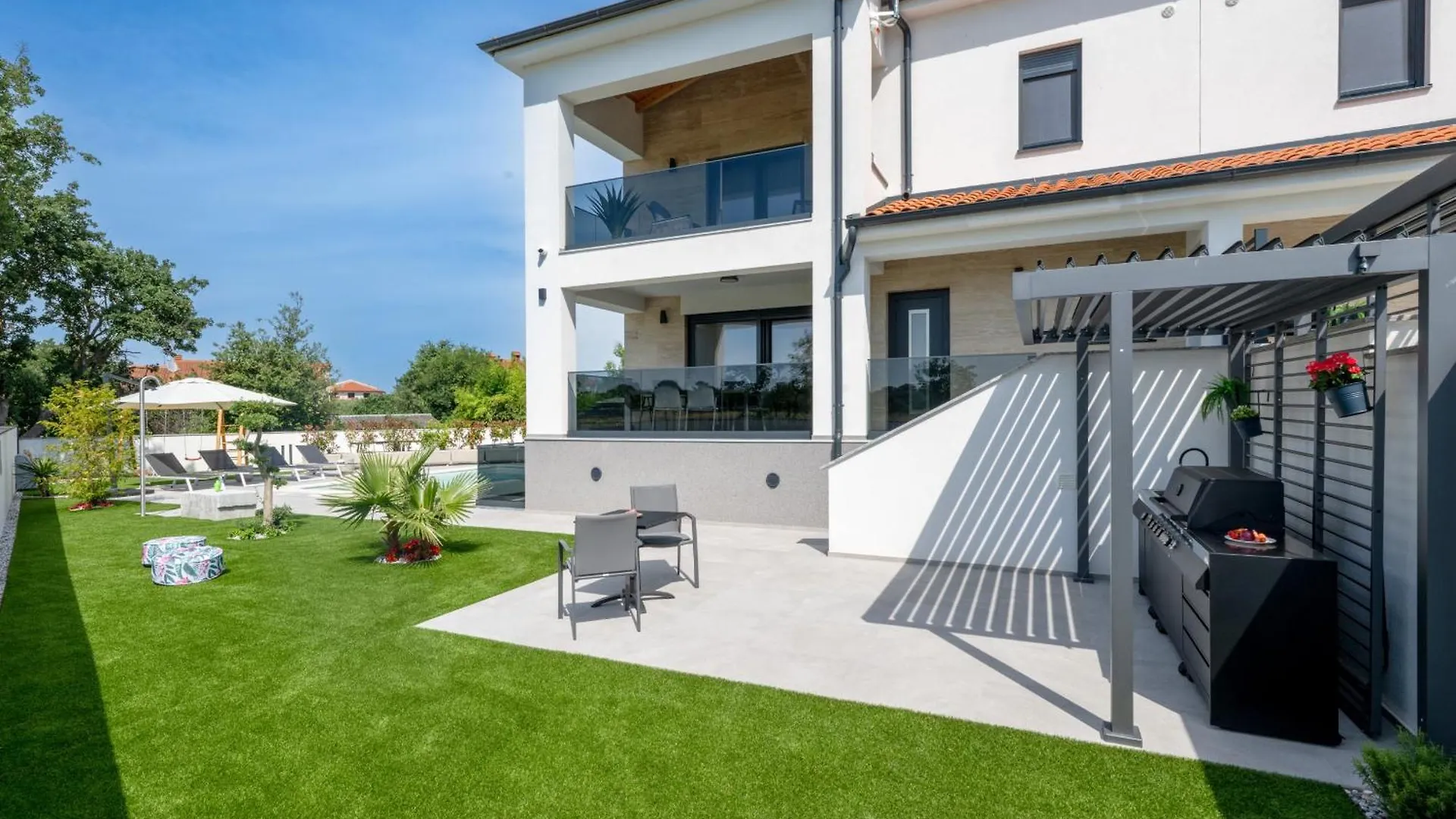Polaris & Antares Villas